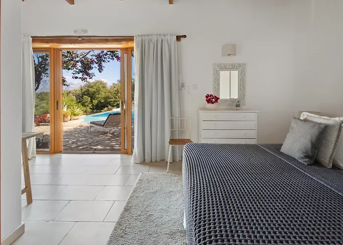 Eden * Vathi (Meganisi)